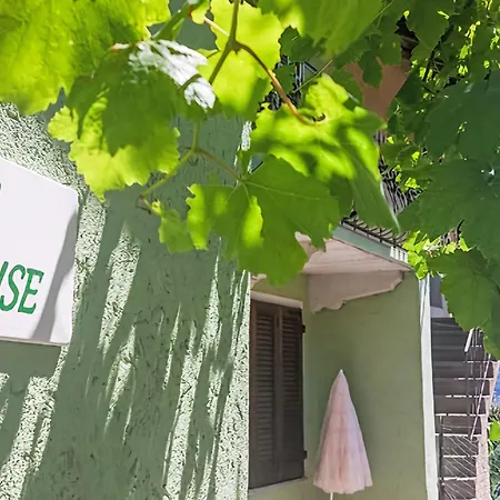 Lägenhet House-1 By Interhome